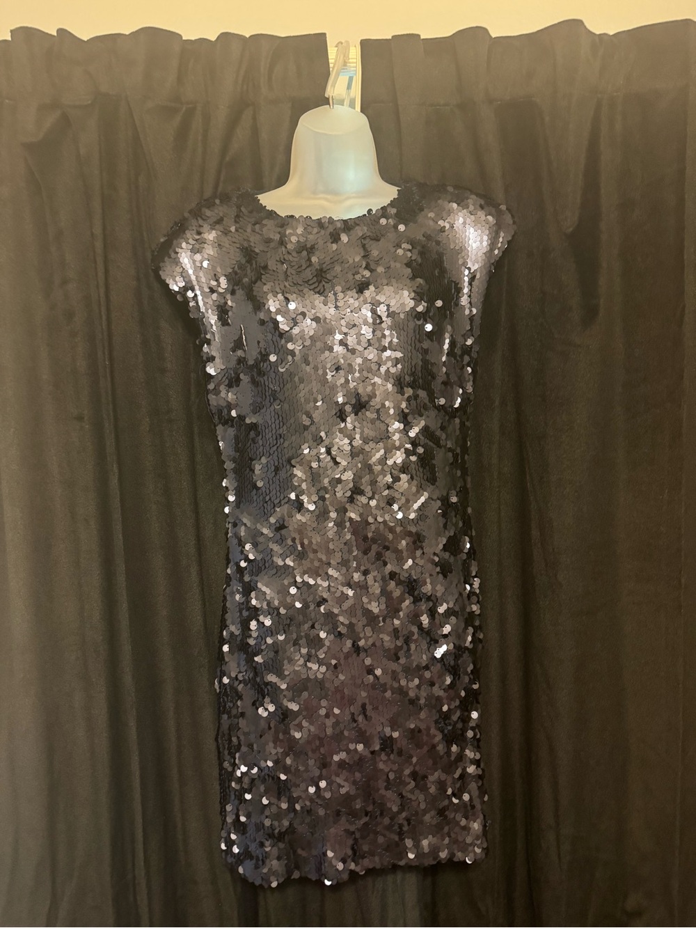 Donna Morgan Black Sequin Midi Dress